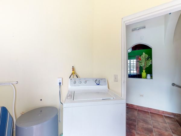Ambergris Caye Home 1008347