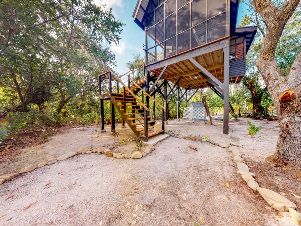Ambergris Caye Home 1008348