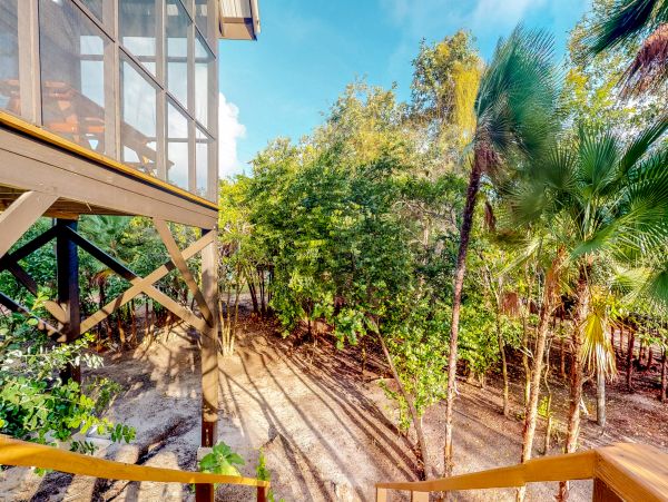 Ambergris Caye Home 1008348