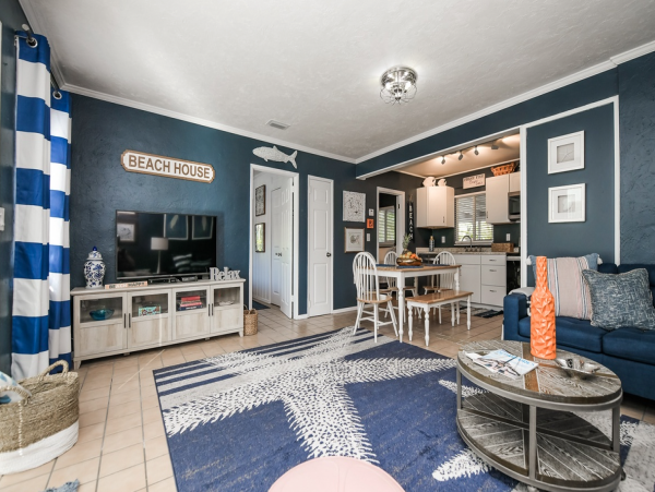 Charming 2 Bedroom Vacation Duplex Just a Few Steps to Beach