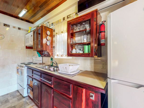 Ambergris Caye Home 1008350