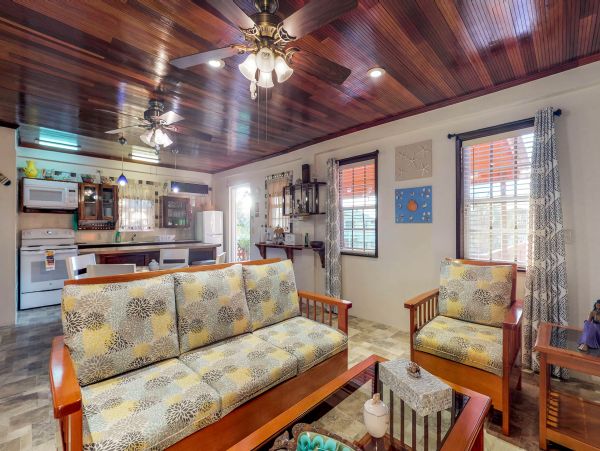 Ambergris Caye Home 1008350