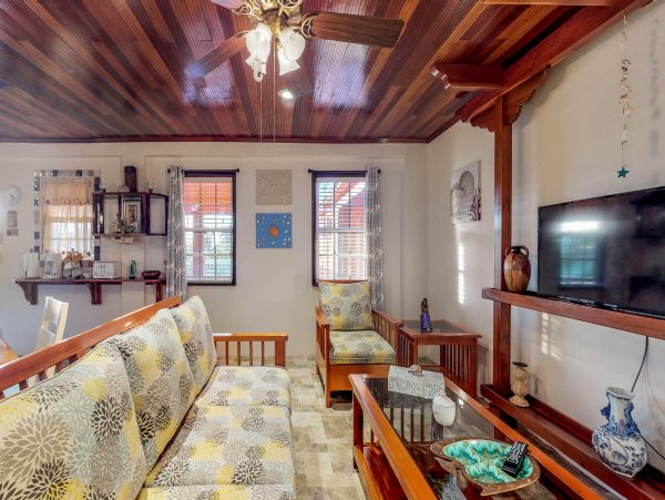 Ambergris Caye Home 1008350