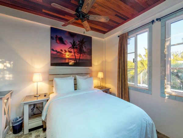 Ambergris Caye Home 1008350