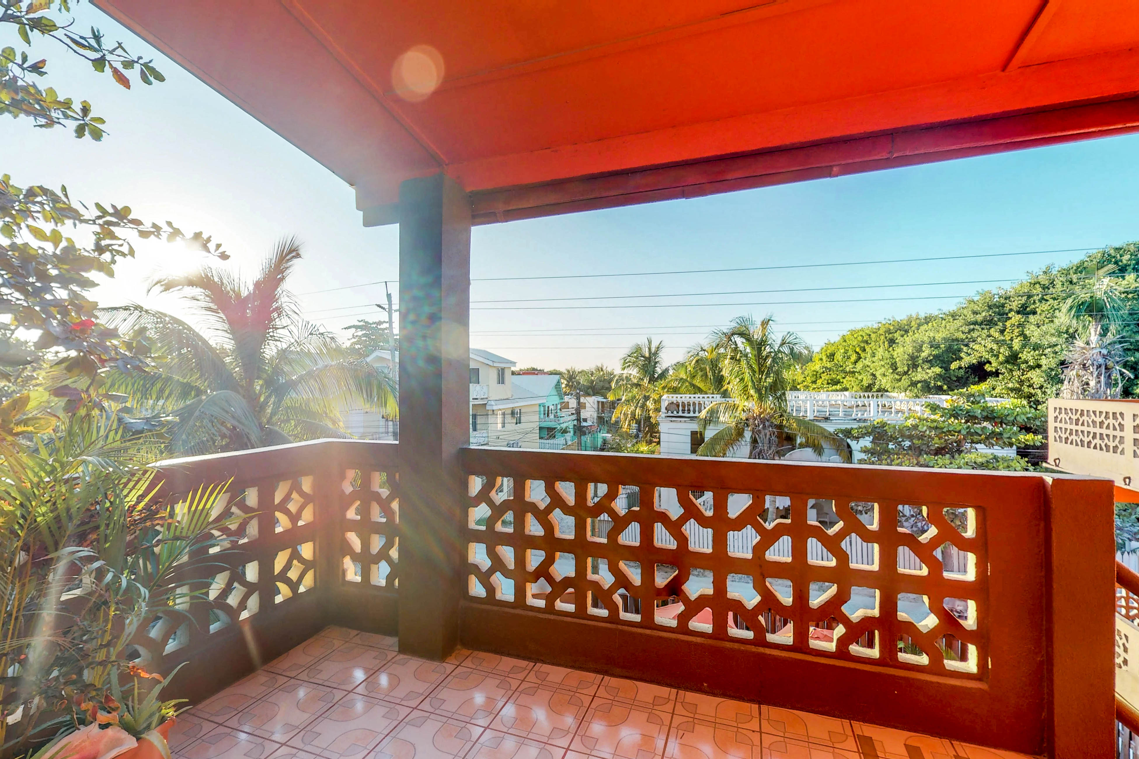 Ambergris Caye Home 1008350