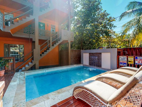 Ambergris Caye Home 1008350