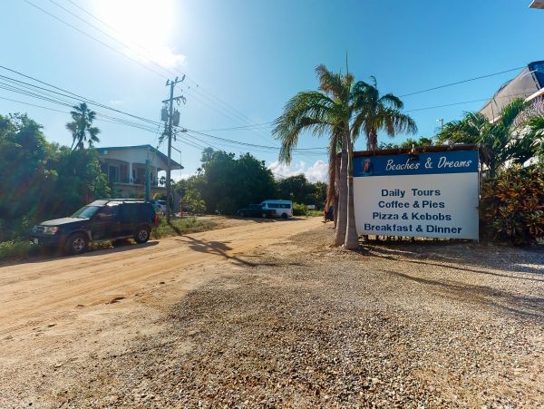 Ambergris Caye Home 1008351
