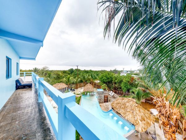 Ambergris Caye Home 1008352