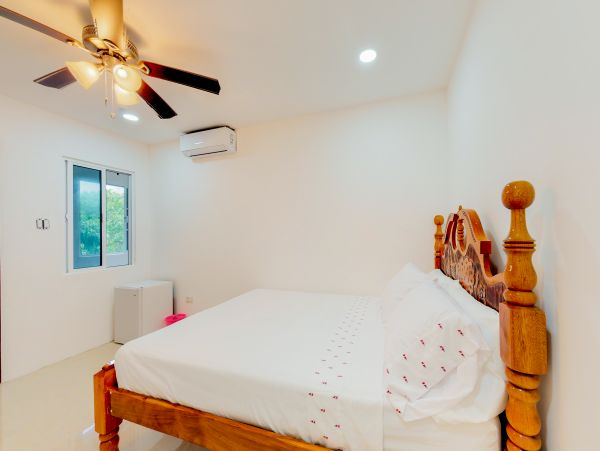 Ambergris Caye Home 1008354