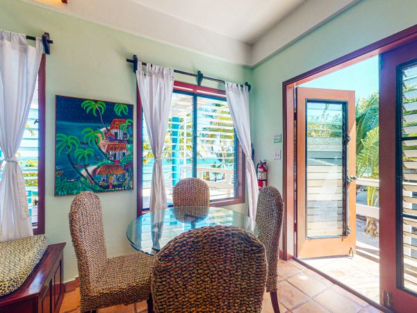 Ambergris Caye Home 1008356