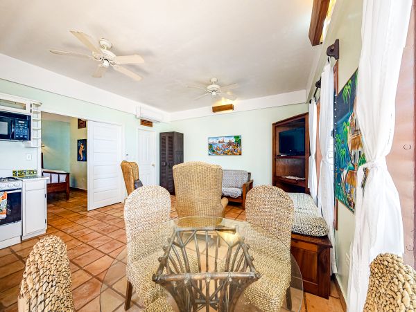 Ambergris Caye Home 1008356