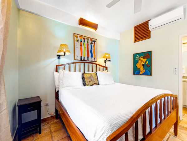 Ambergris Caye Home 1008356