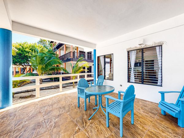 Ambergris Caye Home 1008356