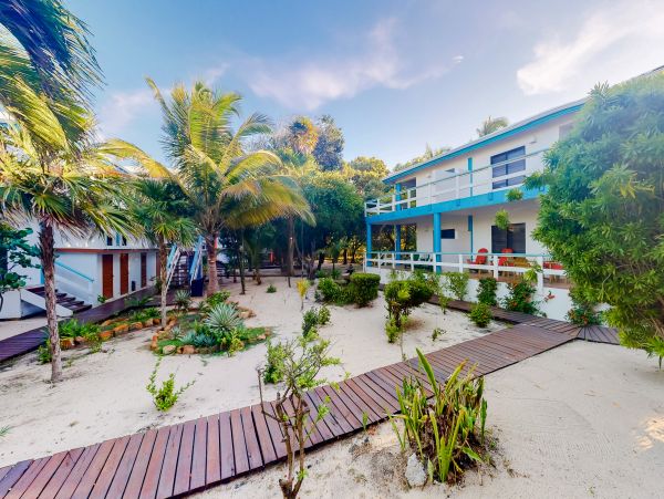 Ambergris Caye Home 1008356