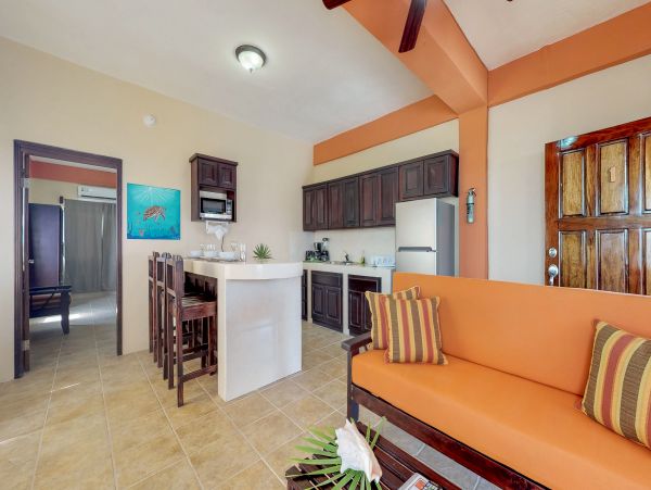 Ambergris Caye Home 1008357