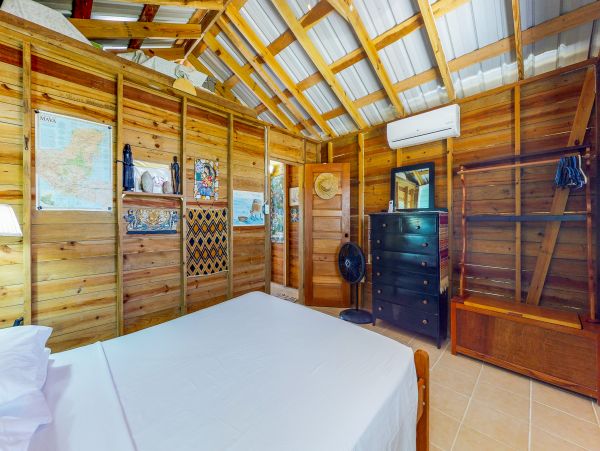 Ambergris Caye Home 1008358