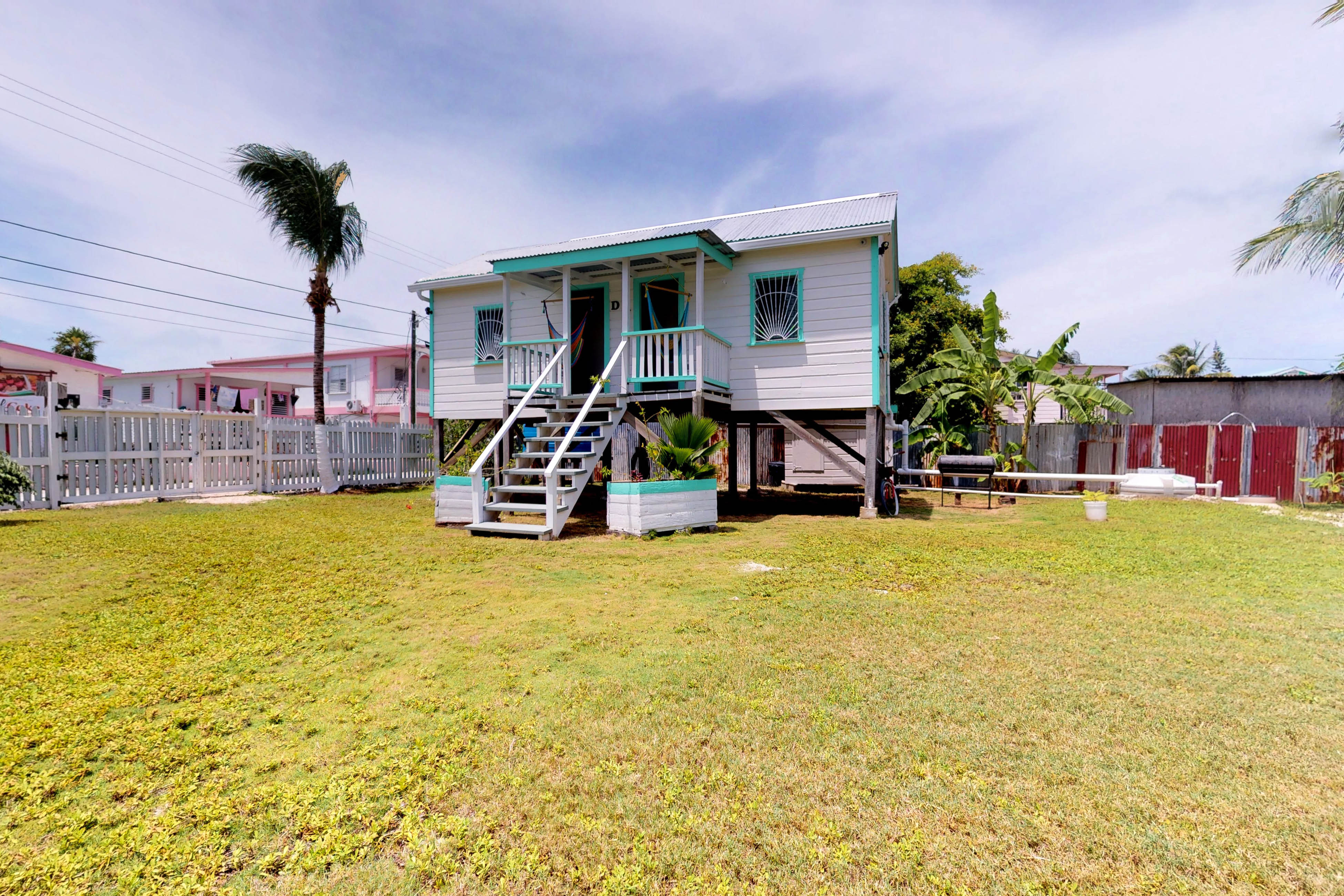 Ambergris Caye Home 1008359