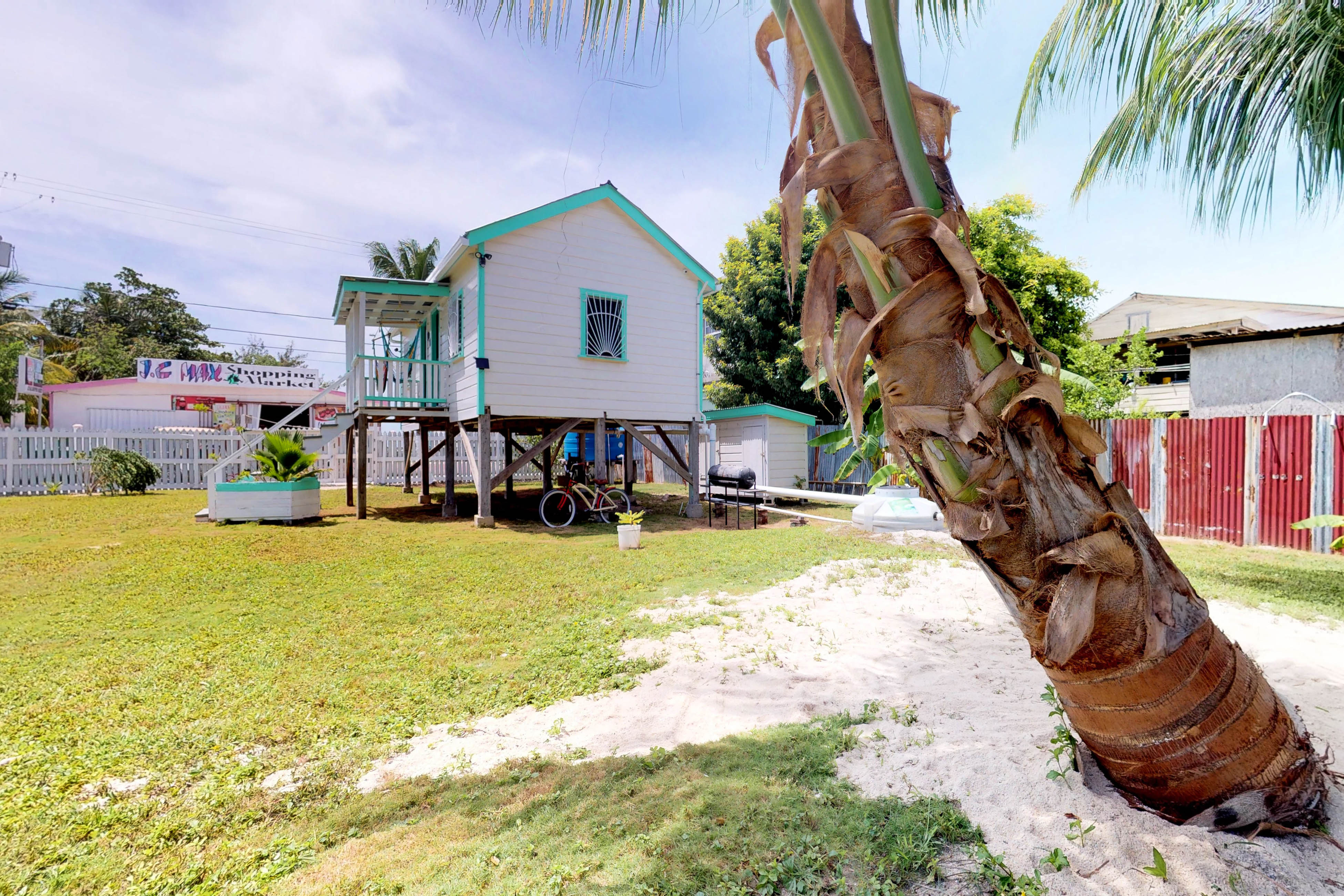Ambergris Caye Home 1008359