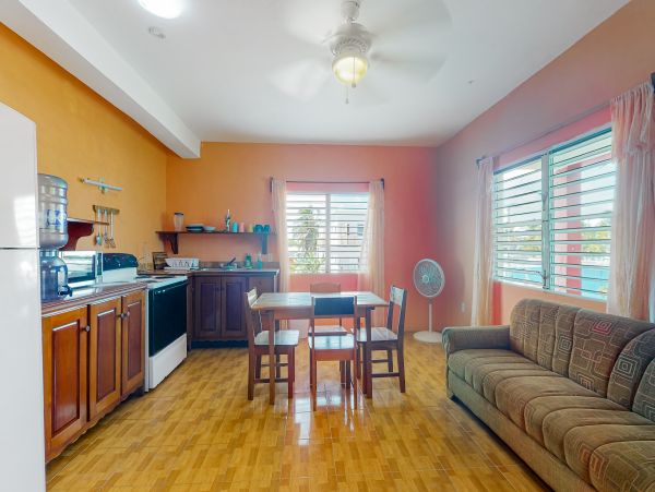 Ambergris Caye Home 1008366