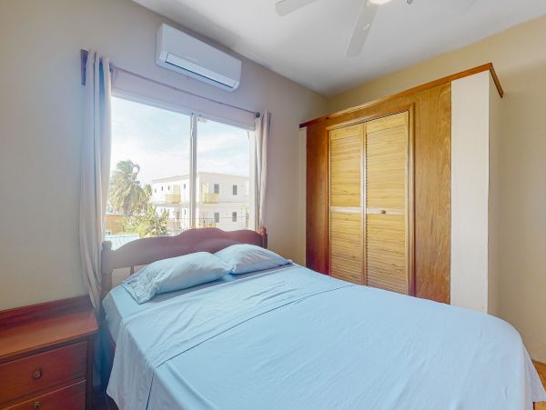 Ambergris Caye Home 1008366