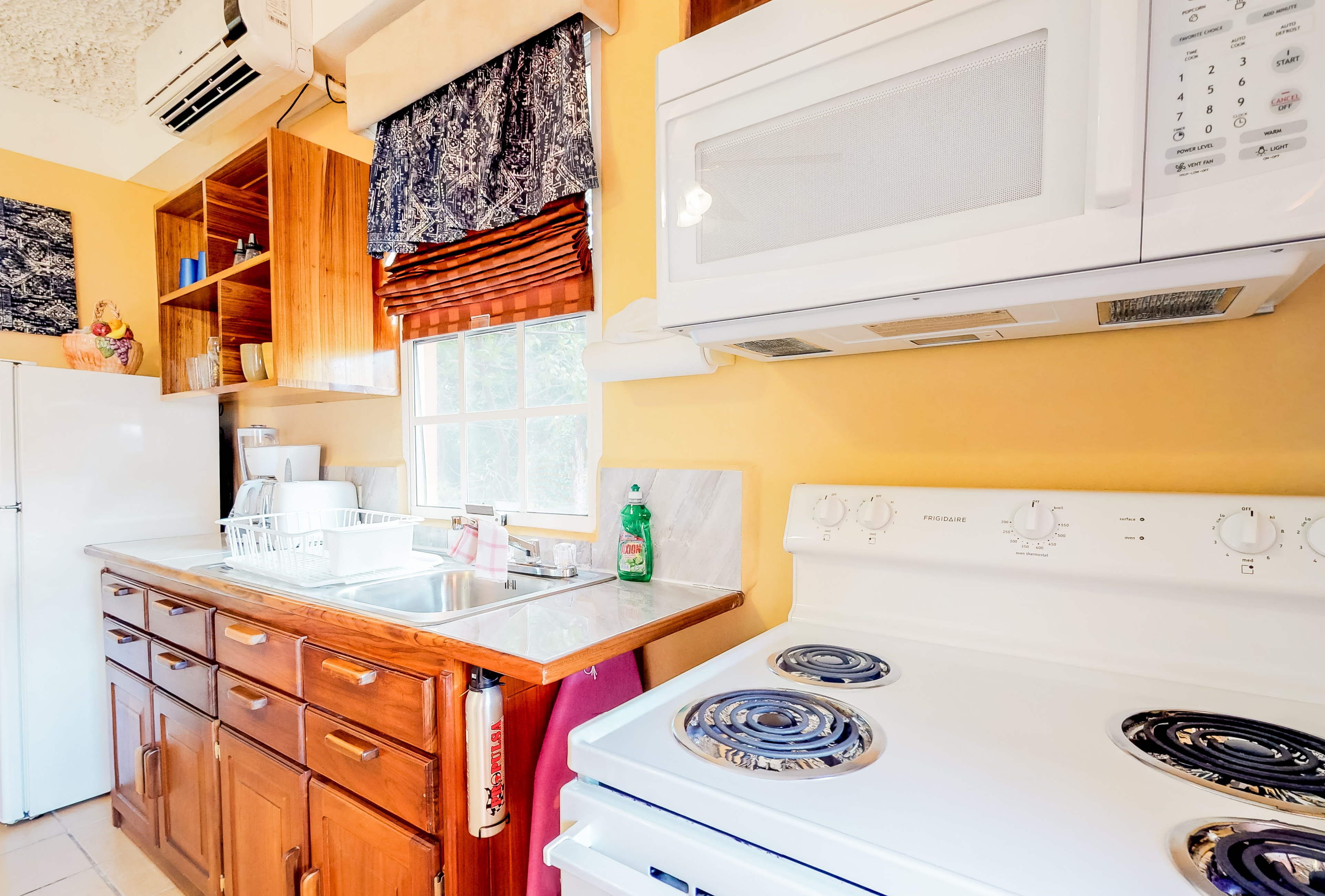 Ambergris Caye Home 1008368