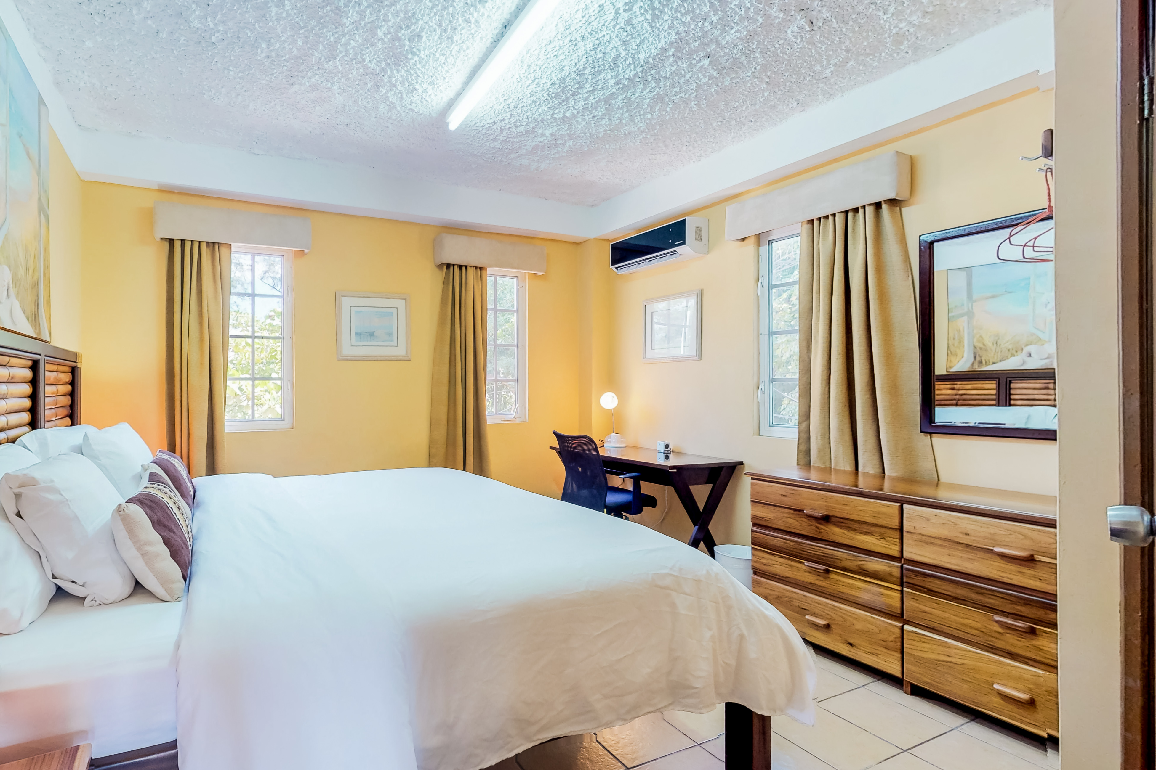 Ambergris Caye Home 1008368