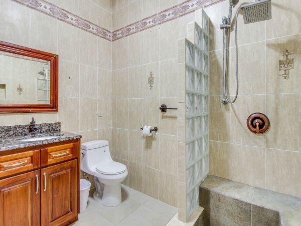 Ambergris Caye Home 1008369