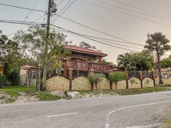 Ambergris Caye Home 1008369