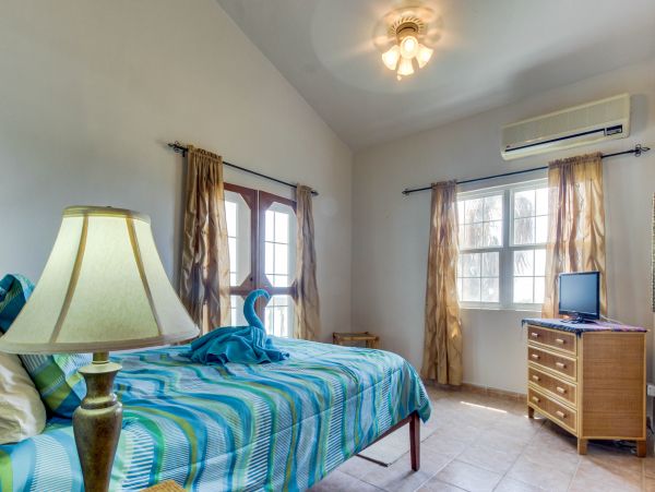 Ambergris Caye Home 1008370