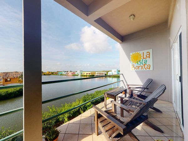 Ambergris Caye Home 1008371