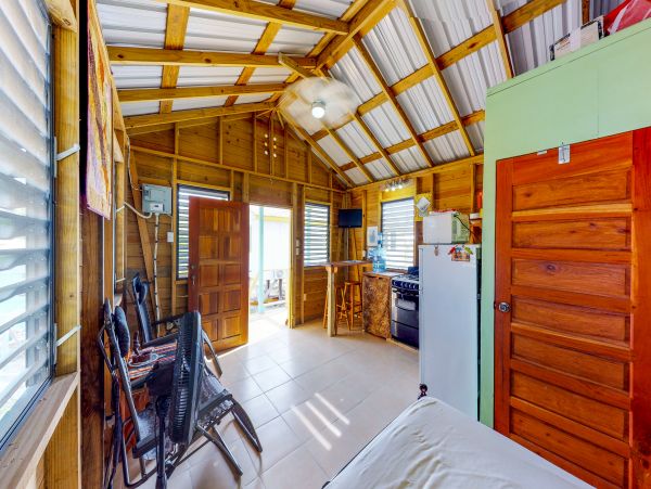 Ambergris Caye Home 1008372