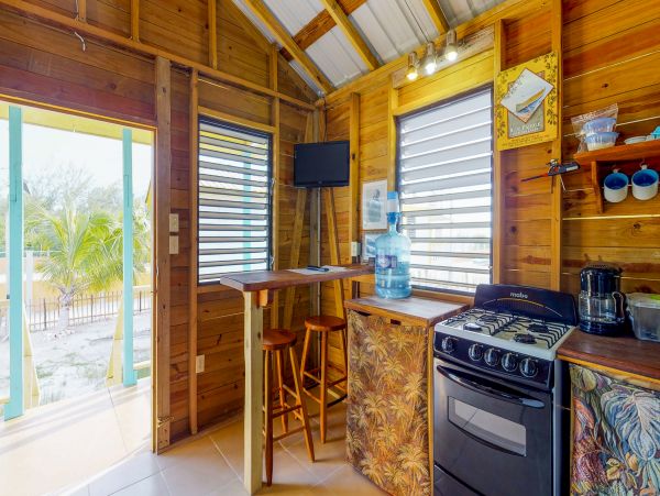 Ambergris Caye Home 1008372