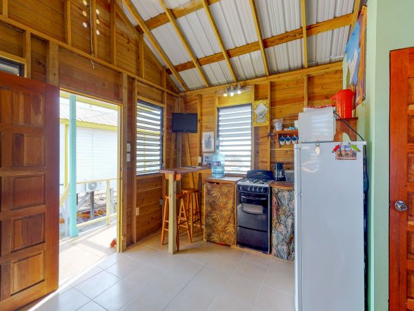 Ambergris Caye Home 1008372