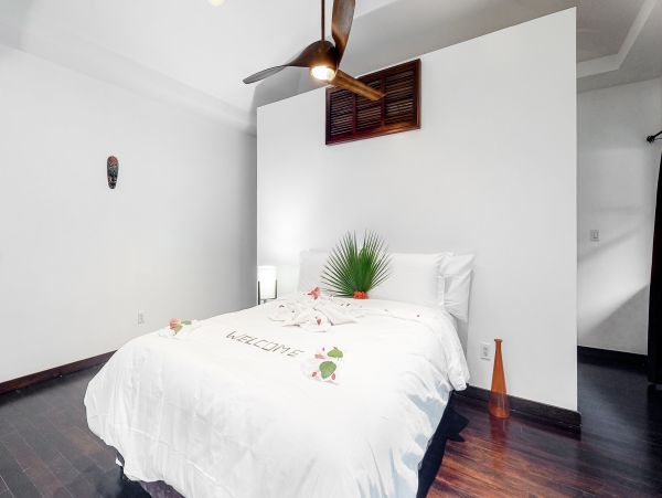 Ambergris Caye Home 1008374