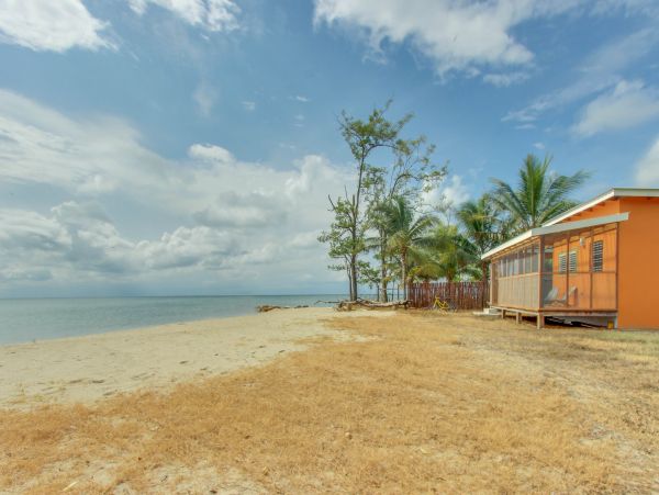 Ambergris Caye Home 1008375