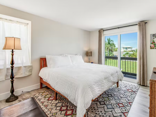 Longboat Key Two Bedroom Canal Front Townhome Screened Porch