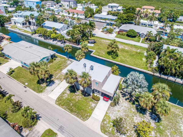 Longboat Key Two Bedroom Canal Front Townhome Screened Porch
