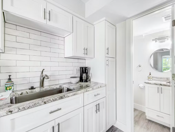 Longboat Key Two Bedroom Canal Front Townhome Screened Porch