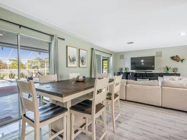 Golf Course View Sarasota Vacation Home with Private Pool