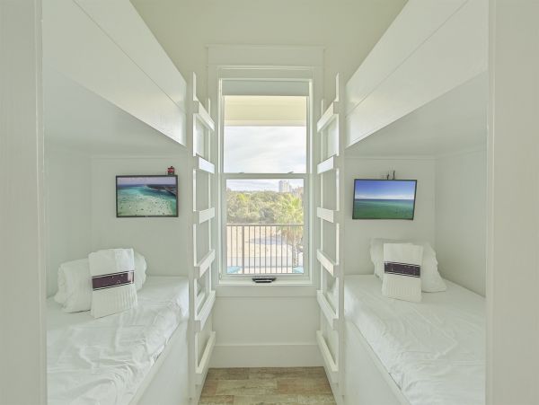Miramar Beach Luxury Vacation Villa Sleeps 25 Guests