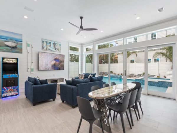 Santa Rosa Beach Luxury Nine Bedroom Home with Pool & Spa