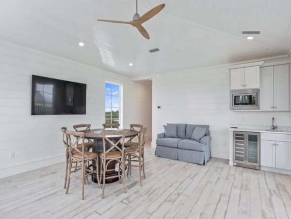 Santa Rosa Beach Luxury Nine Bedroom Home with Pool & Spa