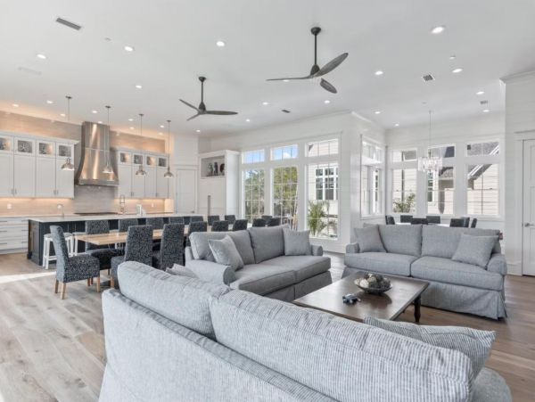 Santa Rosa Beach Luxury Nine Bedroom Home with Pool & Spa