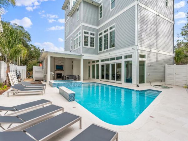 Santa Rosa Beach Luxury Nine Bedroom Home with Pool & Spa