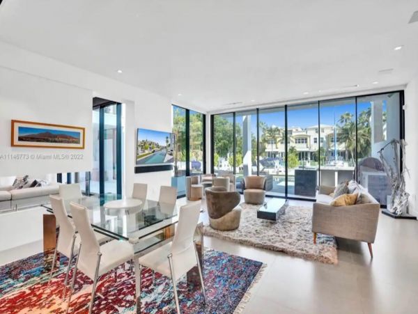 Fabulous Canal Front Seven Bedroom Mansion