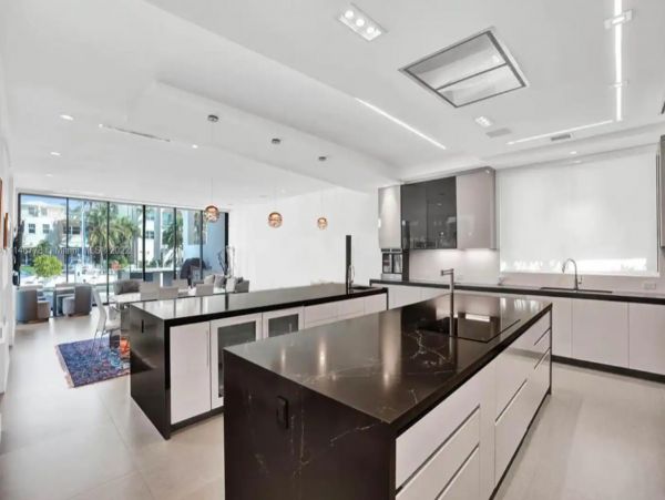 Fabulous Canal Front Seven Bedroom Mansion