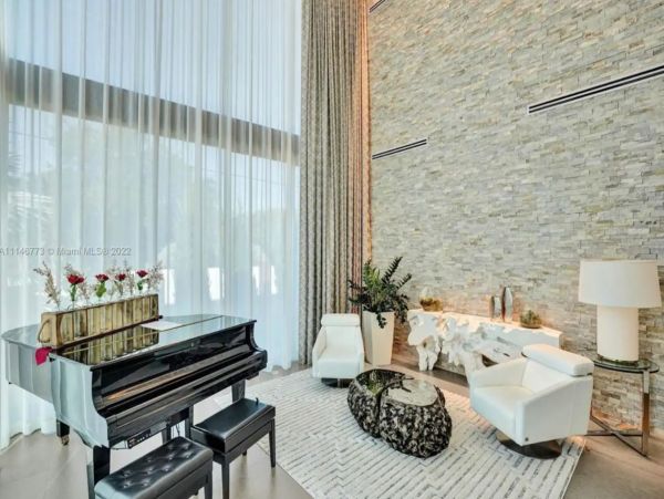 Fabulous Canal Front Seven Bedroom Mansion