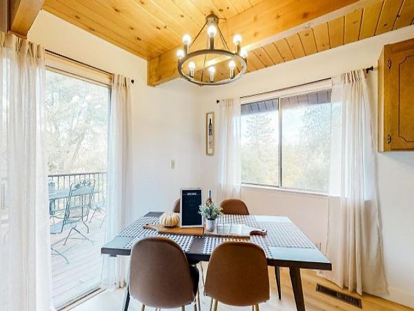 Groveland Rustic 4 Bedroom Cabin Stunning Views