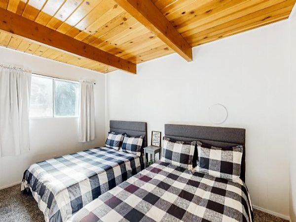 Groveland Rustic 4 Bedroom Cabin Stunning Views