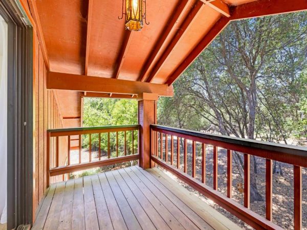 Groveland Four Bedroom Home Mountain Views